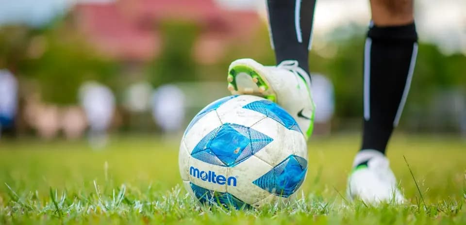 Football illustration used for match coverage - default_qzmu58tS.webp