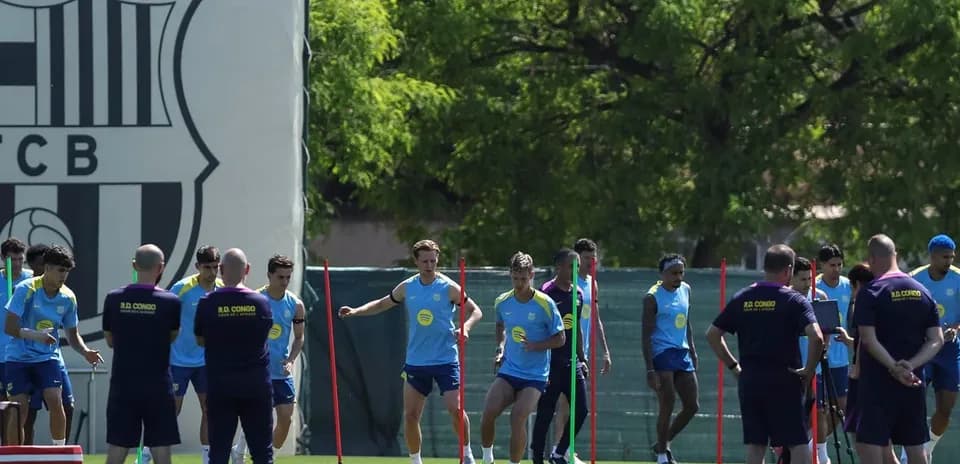 Barcelona players training with cones and markers