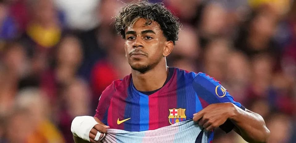 Player removing jersey during match at Camp Nou