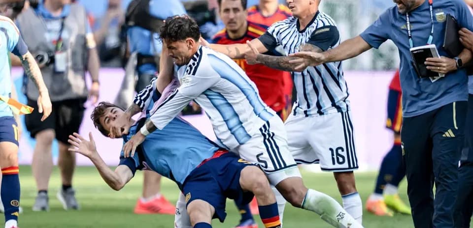 Players from Argentina and Spain involved in confrontation