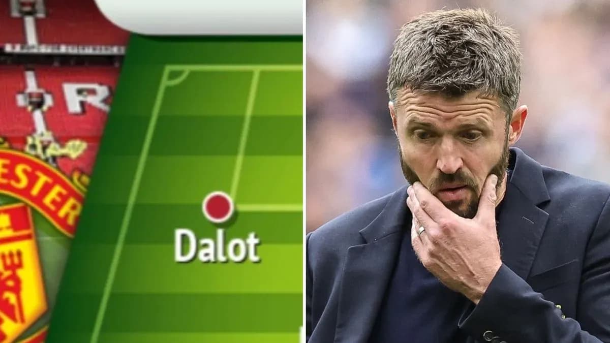 Tactical board showing Dalot's position and coach