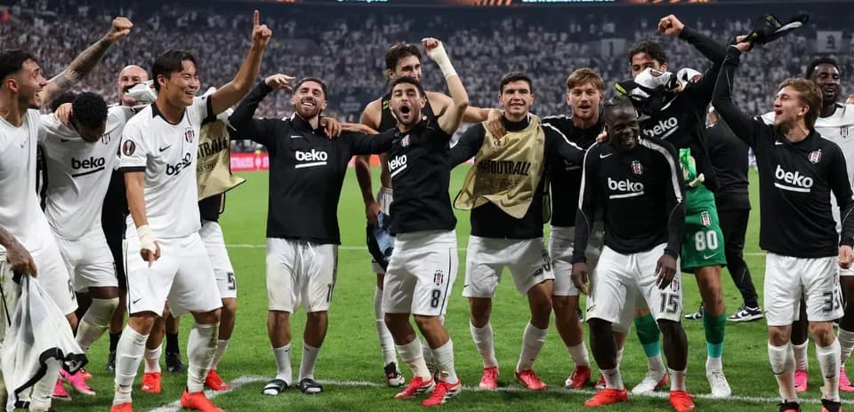 Beşiktaş players celebrating after UEFA Europa League match