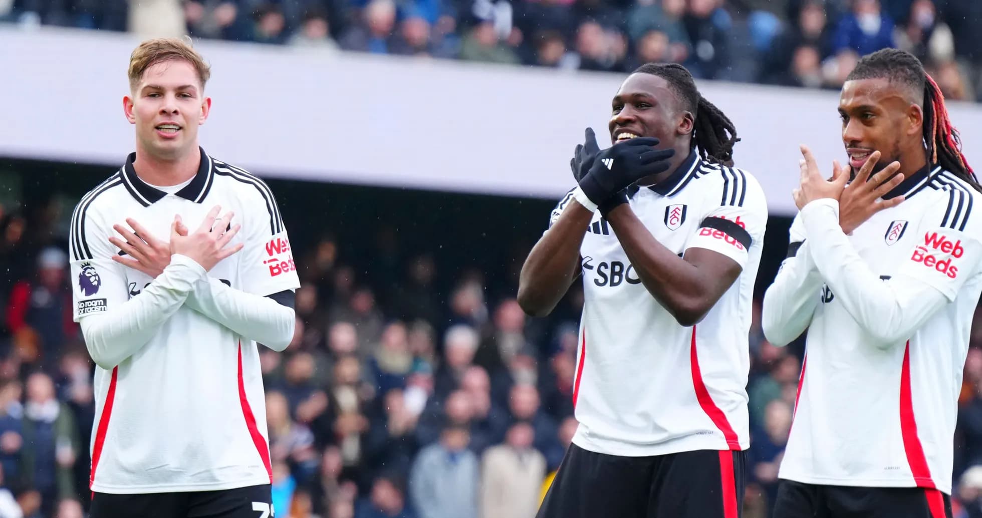 Fulham's wingers exposing Nottingham Forest.
