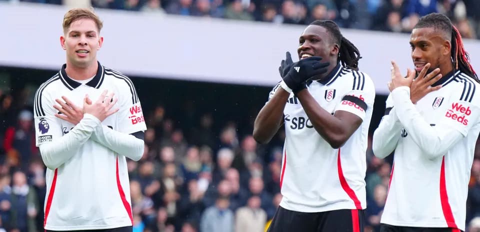 Fulham's wingers exposing Nottingham Forest.