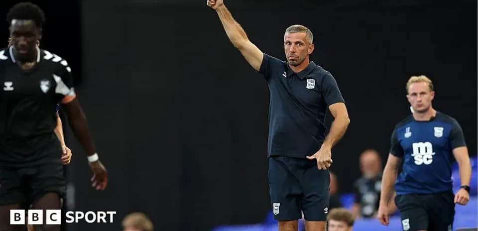 Coach gesturing during a training session