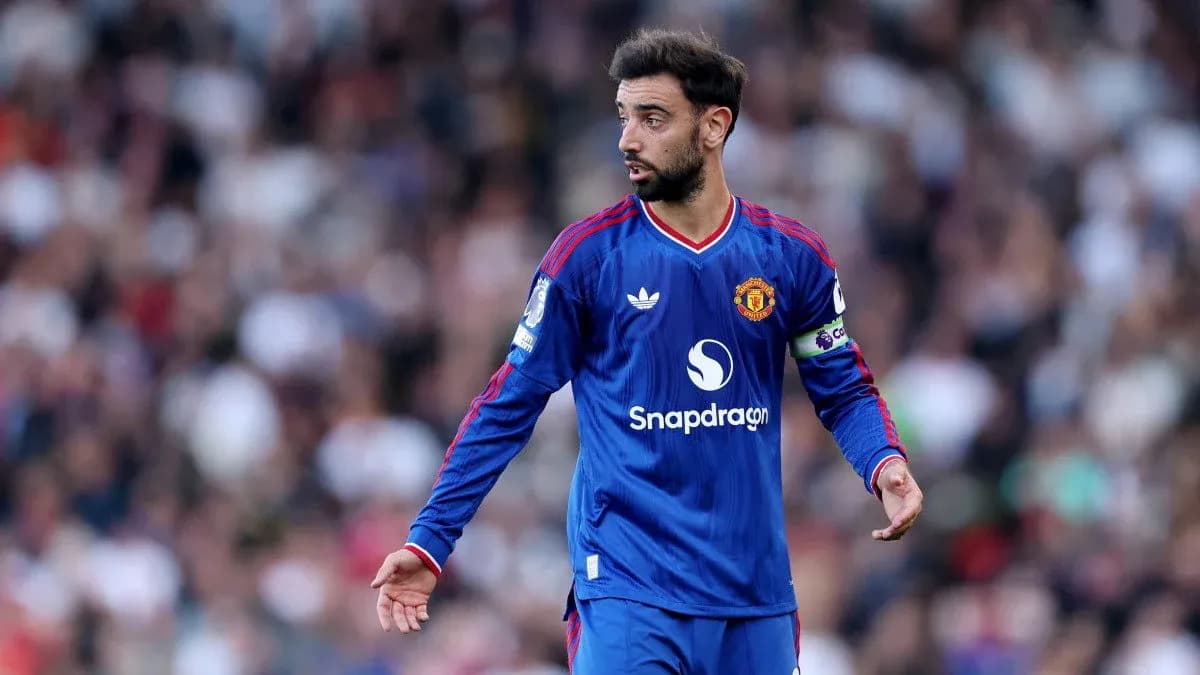 Bruno Fernandes in action for Manchester United