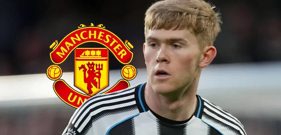 Player in Newcastle kit with Manchester United logo behind