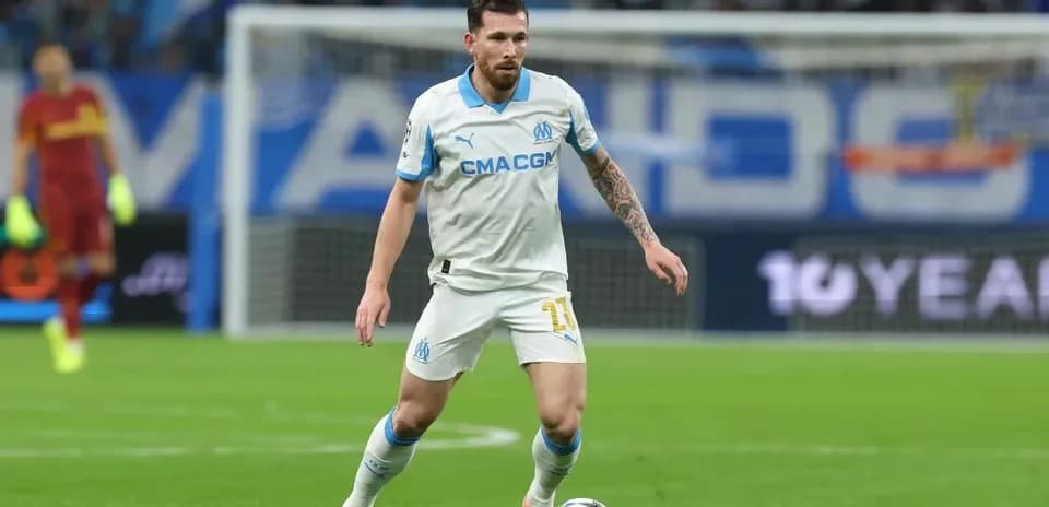 Player dribbling the ball during match for Marseille