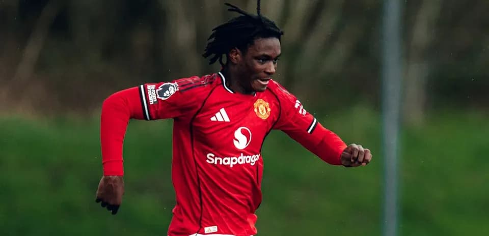 Player running during Manchester United training session