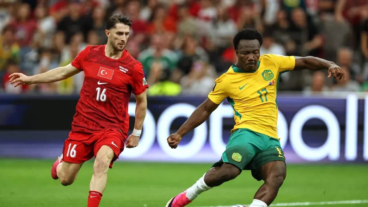 Players competing during Australia vs Türkiye match