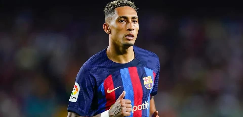 Player in FC Barcelona jersey during match