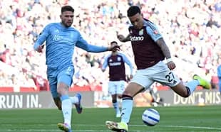 Player kicking ball during Nottingham Forest match
