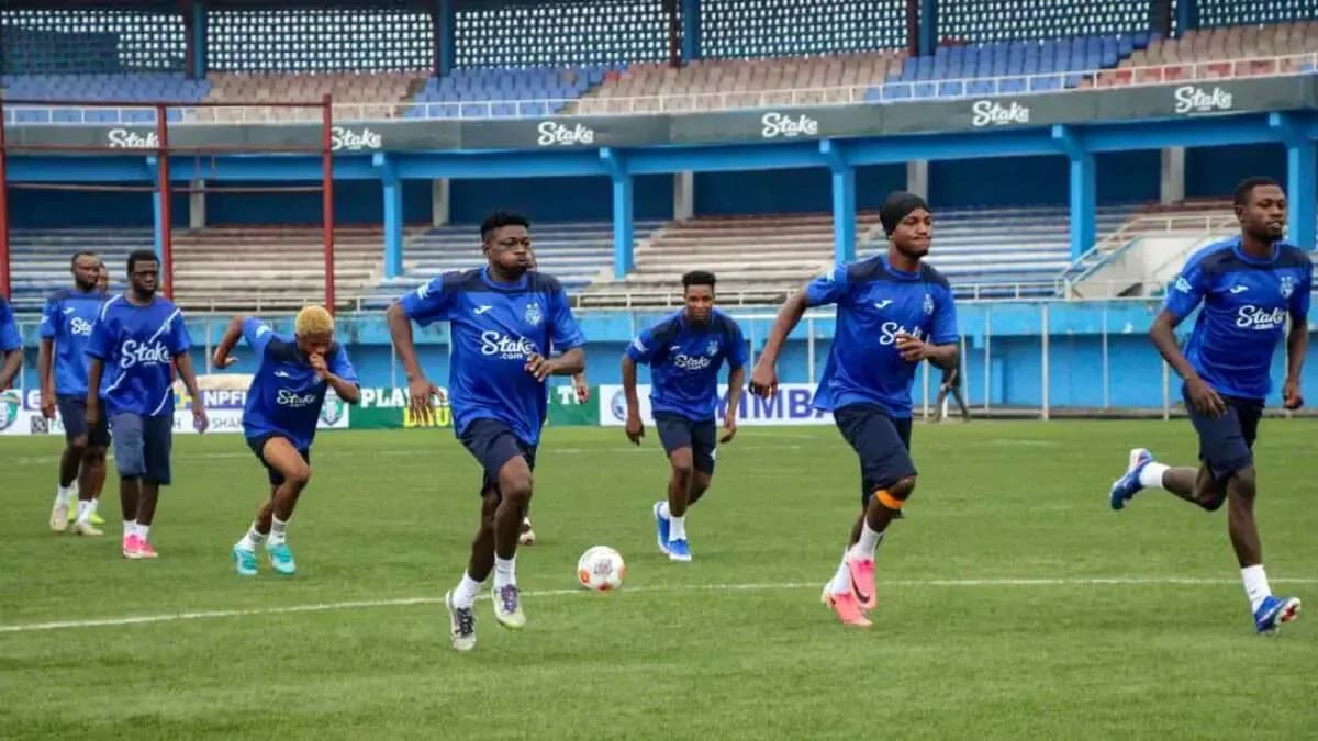 Enyimba players training on the pitch