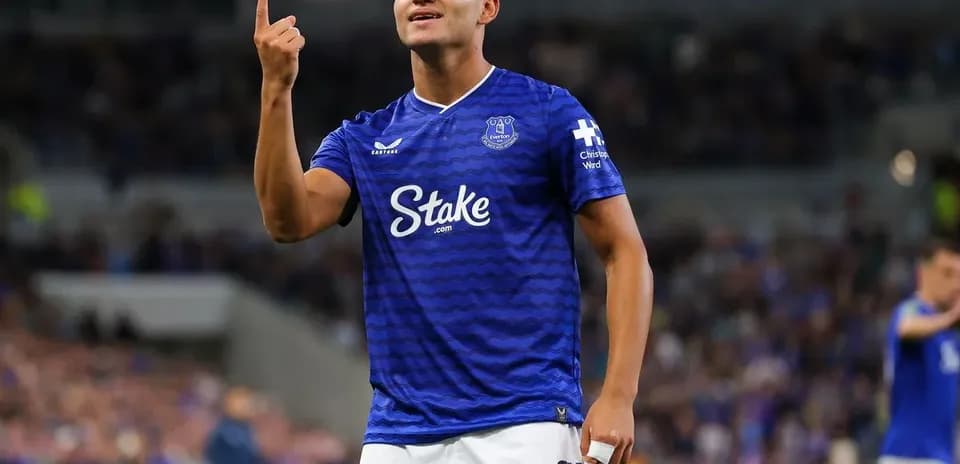 Everton player celebrating during match