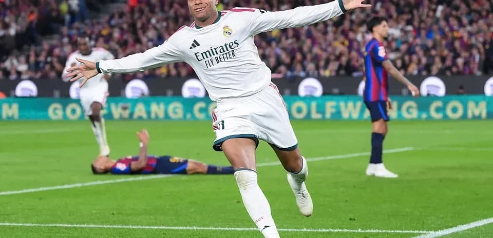 Player celebrating after scoring during El Clásico