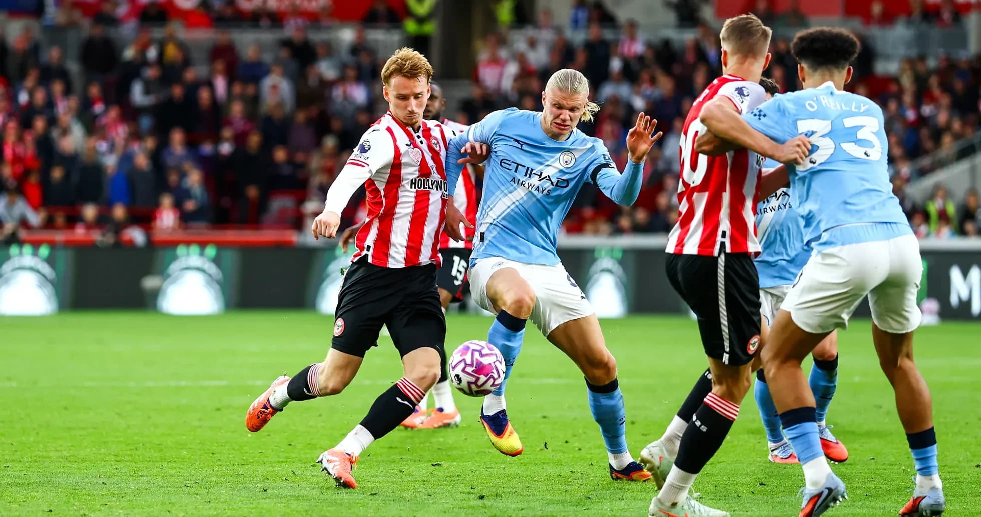 Manchester City player challenged by Brentford opponent