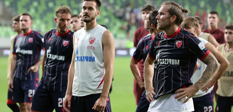 FK Crvena Zvezda players during warm-up