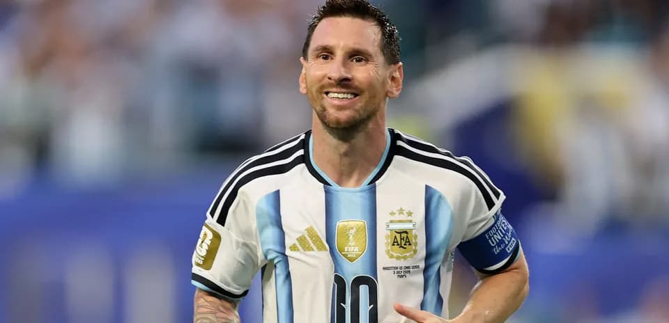 Lionel Messi celebrating in Argentina's national jersey