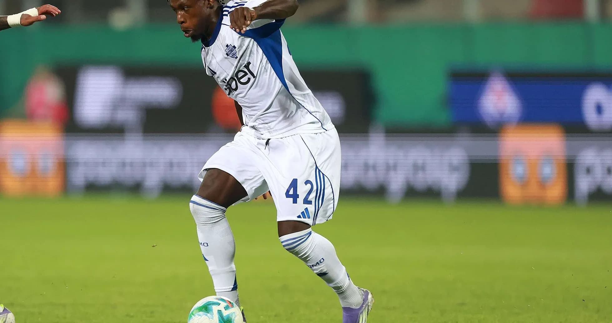 Cagliari vs Como: Serie A Clash of David and Goliath