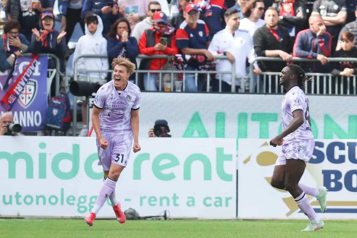 Udinese players celebrating a goal during match