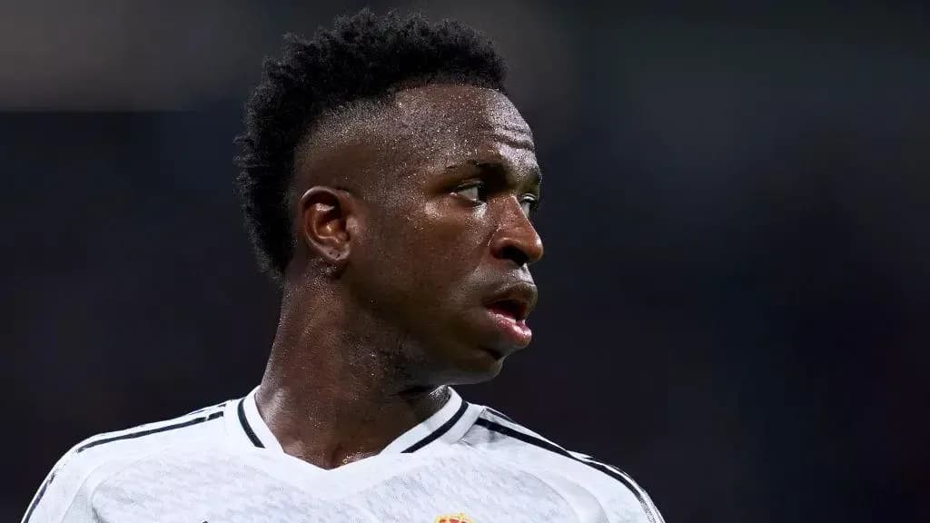 Vinícius Júnior in Real Madrid jersey during match