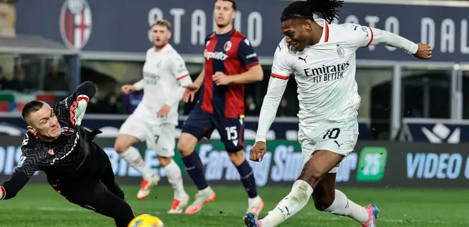 AC Milan Secures 3–0 Victory Over Bologna in Serie A.webp