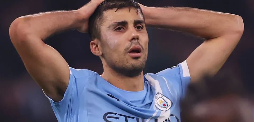 Player holding head in frustration during match