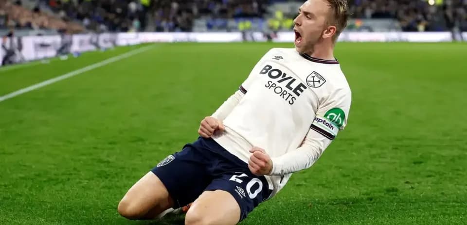 West Ham player celebrating a goal