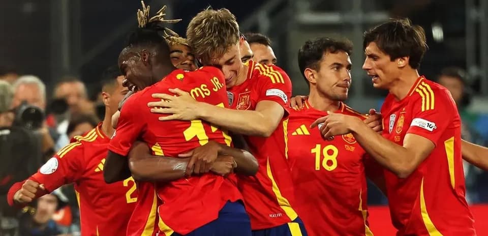 Spain players celebrating a goal during match