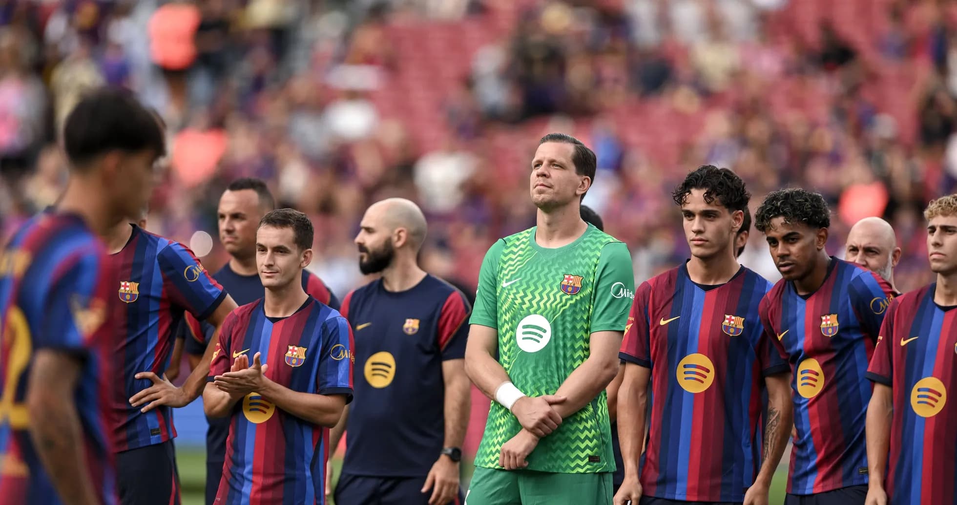 Barcelona players standing in line before match