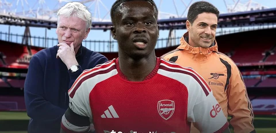 Football managers and player in Arsenal kit at stadium