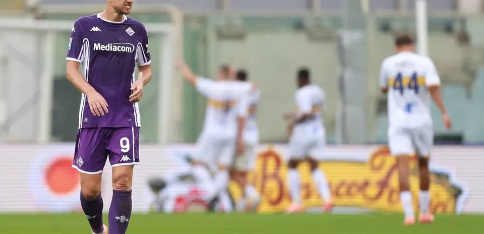 Fiorentina player walking on the field