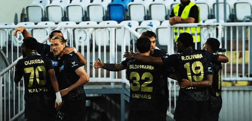 Players celebrating a goal for Kauno Žalgiris