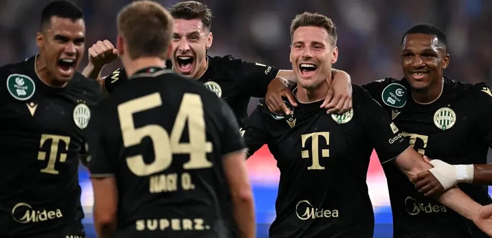 Ferencvarosi TC players celebrating a goal