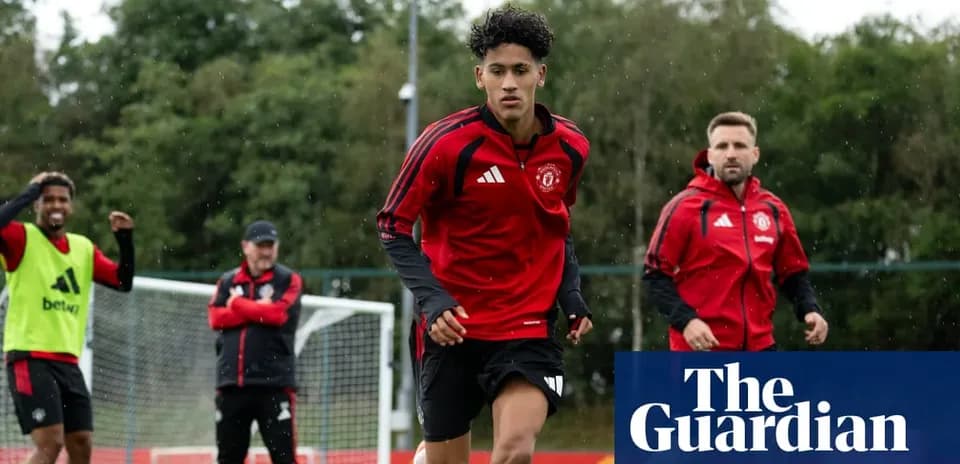 Player sprinting during Manchester United training session