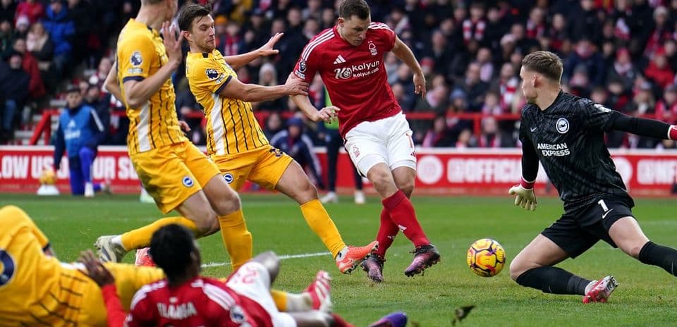 Brighton Outmaneuvers Forest in Tactical Battle at Amex Stadium