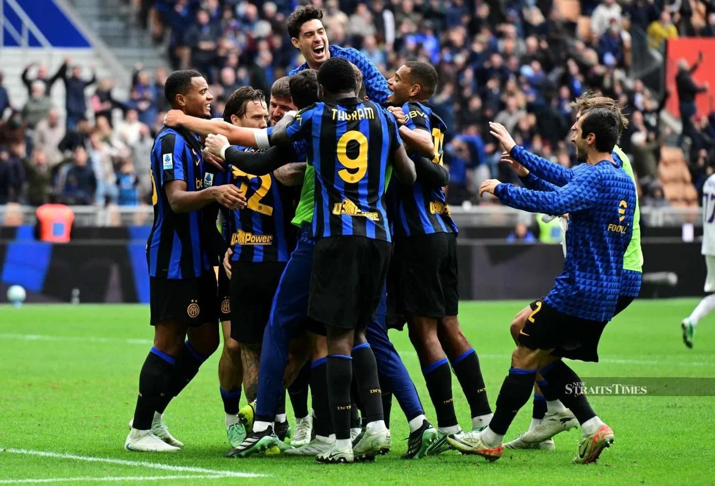 Inter players celebrating a goal during match