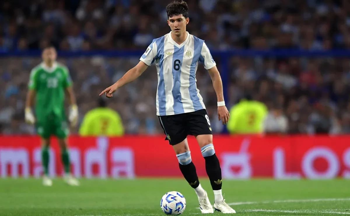 Argentinian player in action during a match