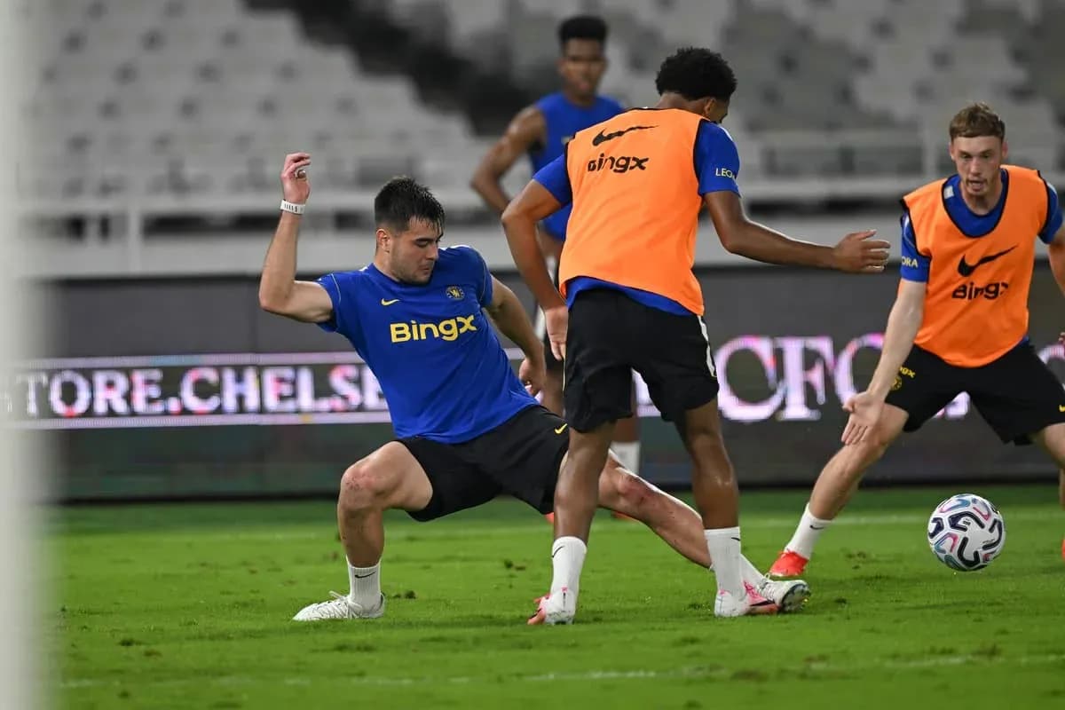 Players training during a football practice session