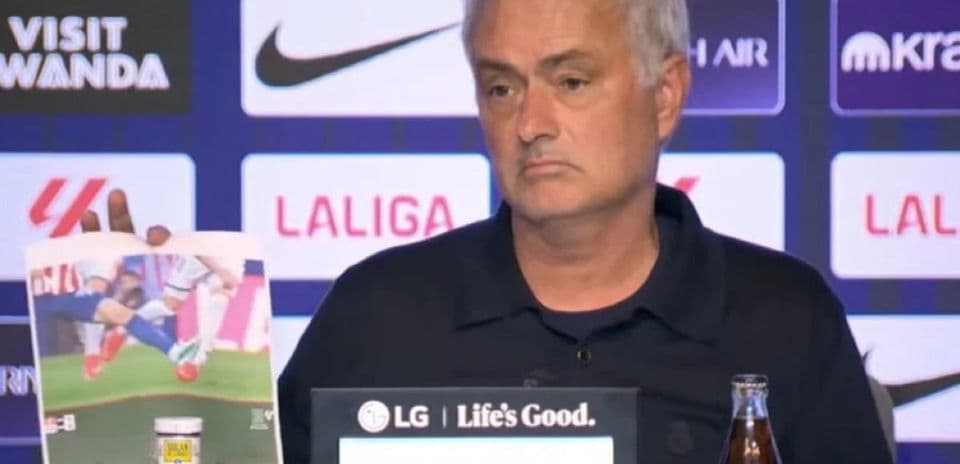 Jose Mourinho Displays Printed Images to Criticize Officials After Real Madrid's Derby Loss