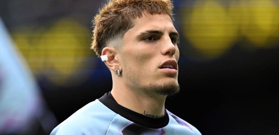 Alejandro Garnacho Faces Tough Times at Aston Villa with Possible Exit in Sight