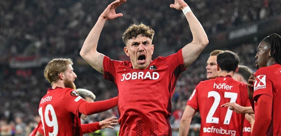 Has Jürgen Klopp Found the Right Solution for Germany's Right-Back Dilemma?