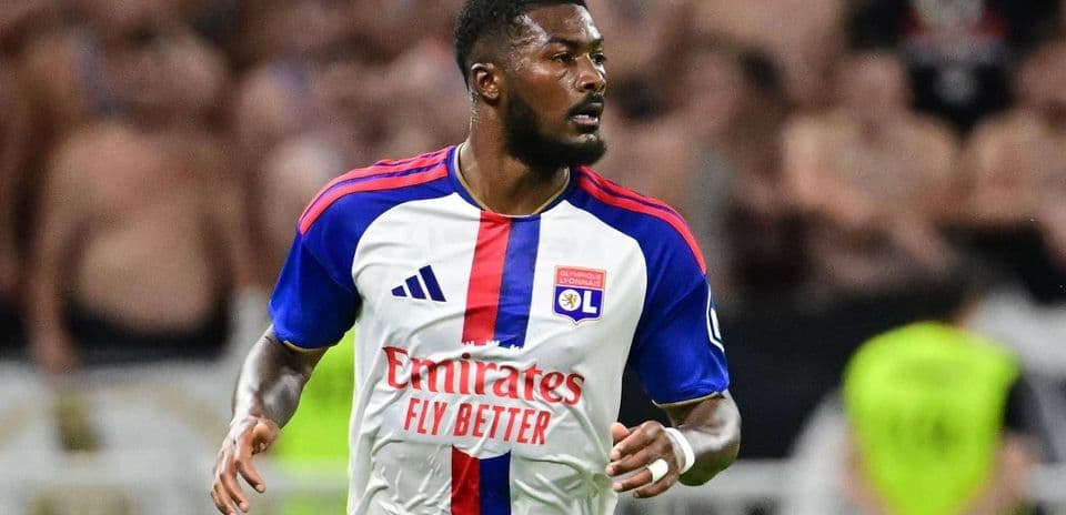 Ainsley Maitland-Niles Returns to Premier League with Everton After Lyon Spell
