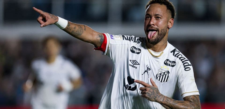 Neymar's Penalty Double Secures Draw for Santos Against Flamengo, Shakes Title Race
