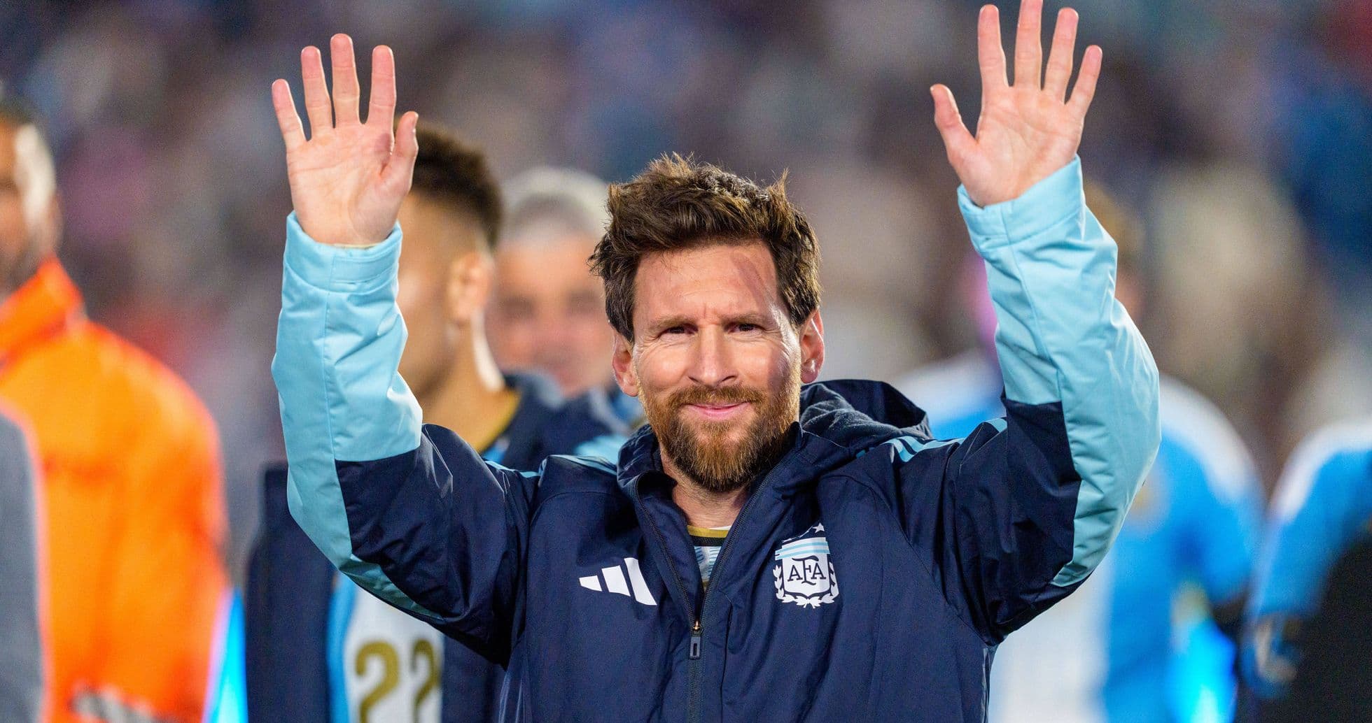 Lionel Messi Honored by River Plate as His Argentina Career Ends at Estadio Monumental