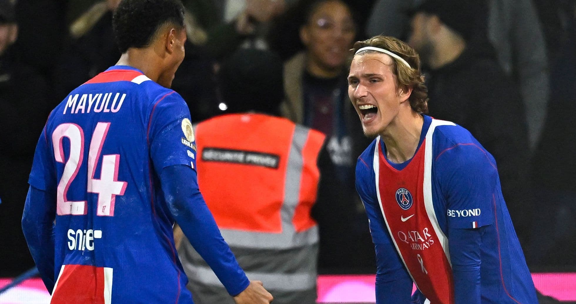 PSG Outshine Lyon with Late Goals from Mayulu and Godts to Claim Ligue 1 Lead