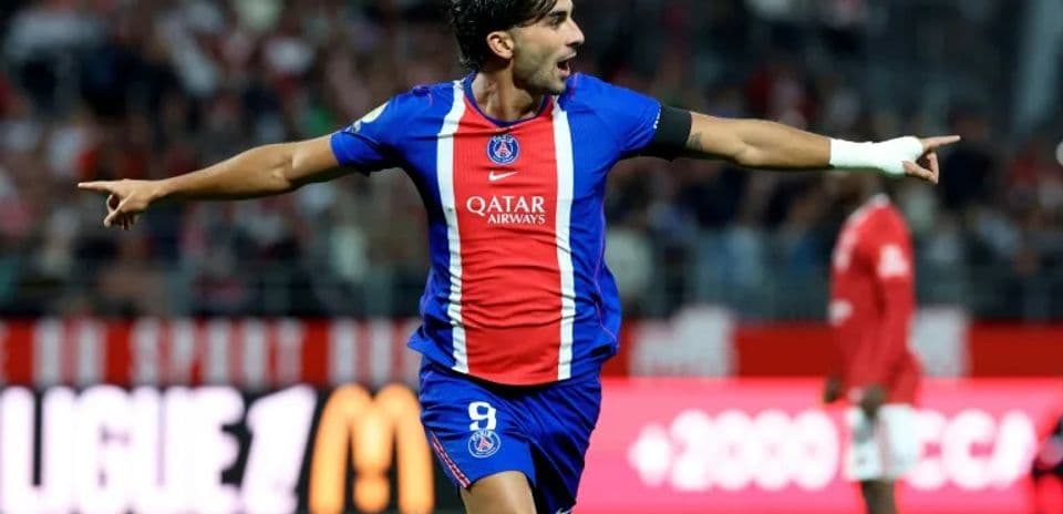 Ferran Torres Secures PSG's First Ligue 1 Victory of the Season