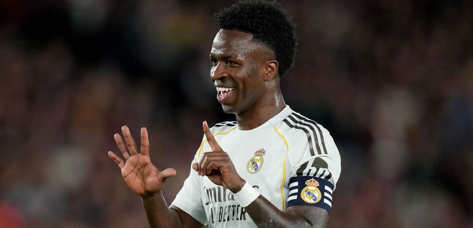 Lee Dixon Sees Arsenal Missing Out on Vinicius Junior as a Strategic Win
