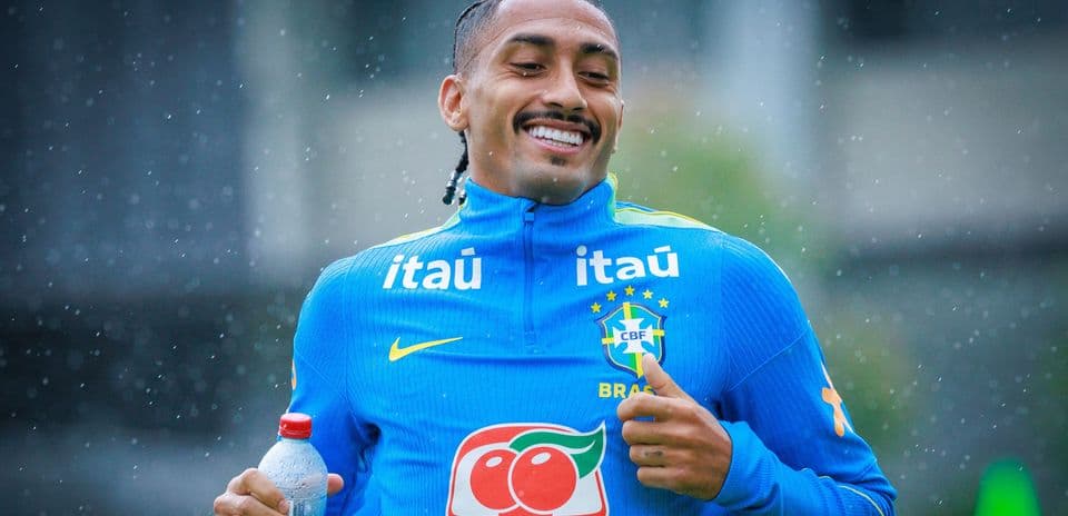 Raphinha Takes Over Brazil's Number 10 Shirt for Friendlies Against Australia and India
