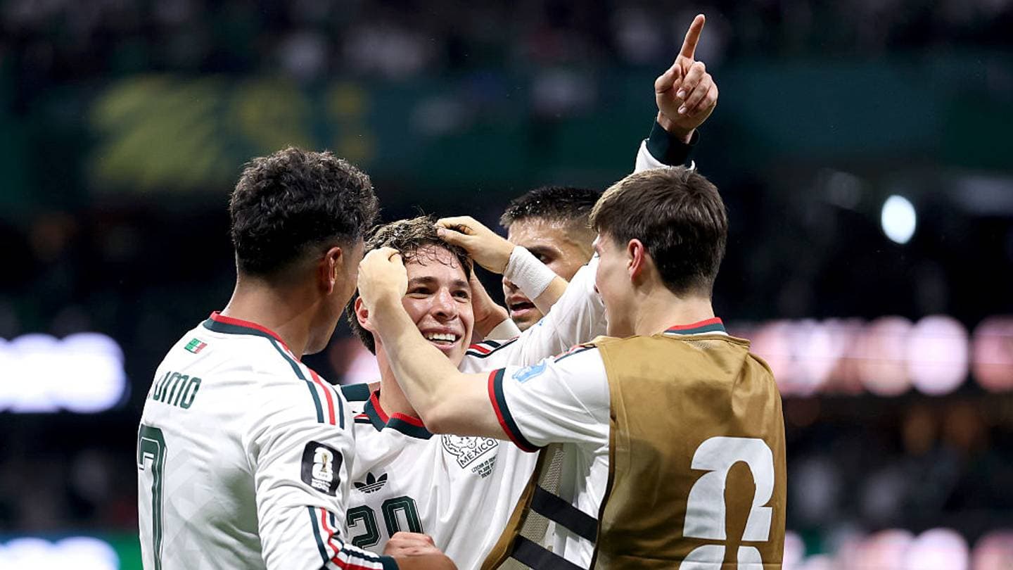 Mexico Shines with Perfect Group Stage Finish Against Czechia